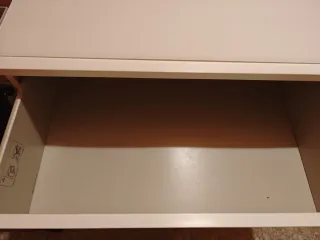 Cómoda Malm Ikea Blanca tres cajones con cristal