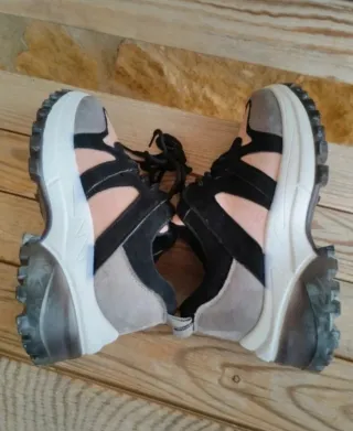 Zapatillas Chunky grises y rosas Nuevas T.35