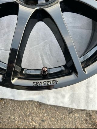 Llantas Tomason Negras