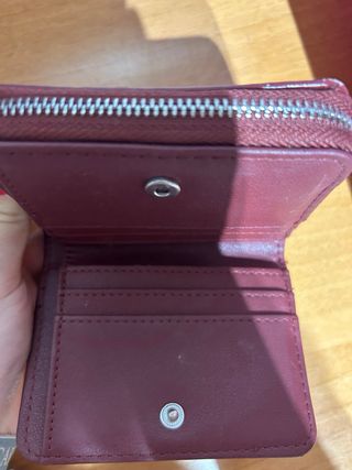 Monedero Stradivarius burdeos