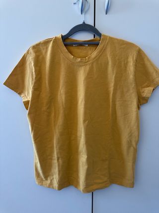 Camiseta básica Zara amarilla