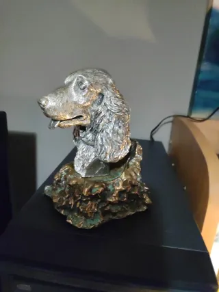 Figura perro plata y bronce