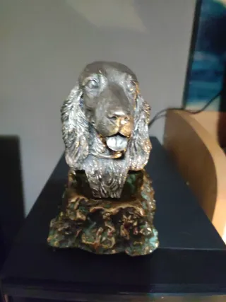 Figura perro plata y bronce