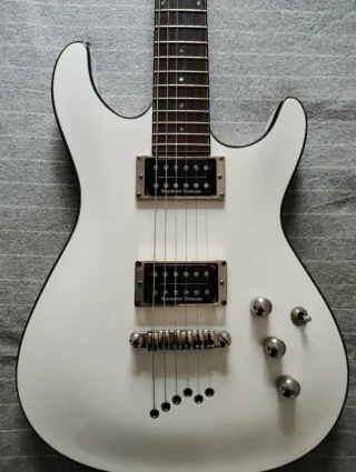 Guitarra eléctrica Ibanez SZ 320EX Blanca