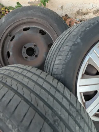 Neumáticos Firestone Usados (4 unidades)