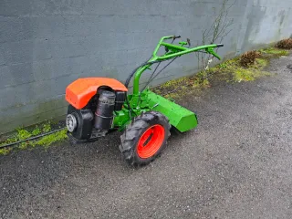 Motocultor AGRIA 7700-M con fresadora