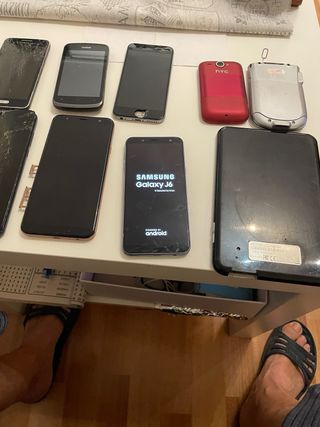 11 Móviles para Recambios (HTC, Samsung)