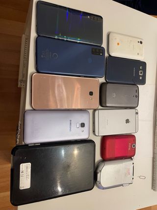 11 Móviles para Recambios (HTC, Samsung)