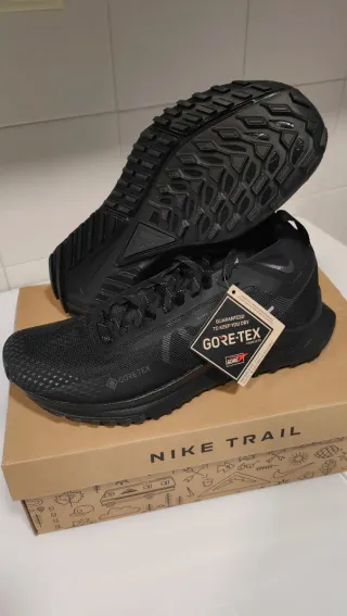 Zapatillas Nike Pegasus Trail 4 Gore-Tex. Nuevas