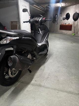 Piaggio Beverly 300 Sport Touring