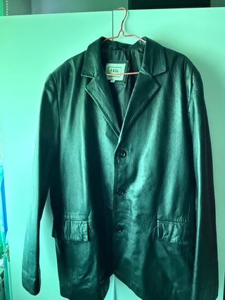 Chaqueta de cuero F&Co negra