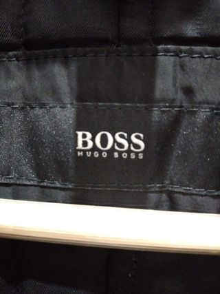 Elegante abrigo lana virgen 80% hombre