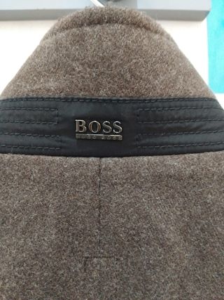 Elegante abrigo lana virgen 80% hombre