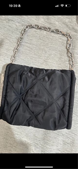 Bolso Bimba y Lola negro acolchado