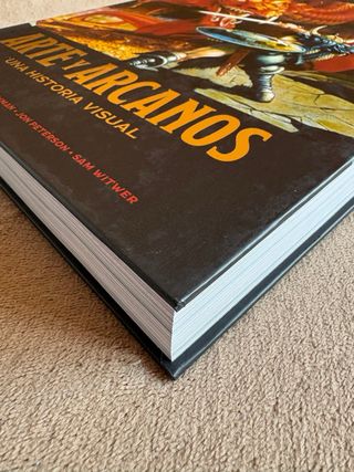 DUNGEONS & DRAGONS: ARTE Y ARCANOS.HISTORIA VISUAL