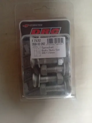 Kit Tornillos y Tuercas DRC M8x25mm