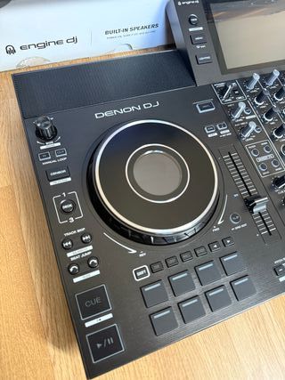 Denon DJ SC Live 4 Controlador DJ