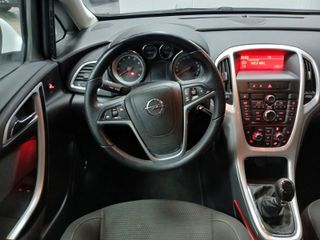 Opel Astra 2010