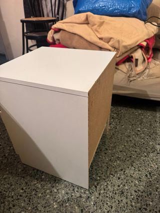 Mesita de noche Ikea blanca
