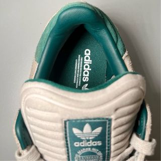 Zapatillas Adidas Samba ante beige/verde
