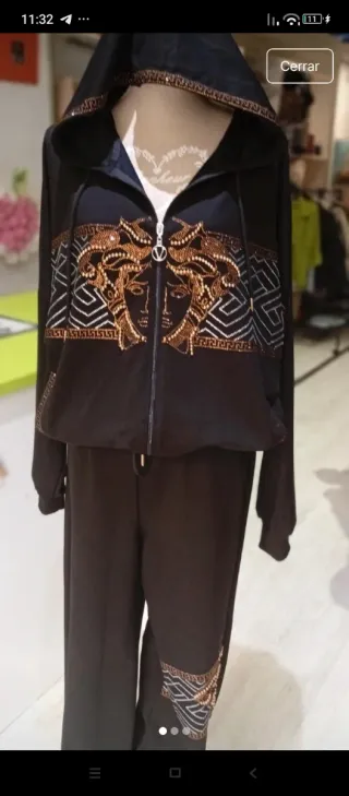 Conjunto deportivo Versace mujer