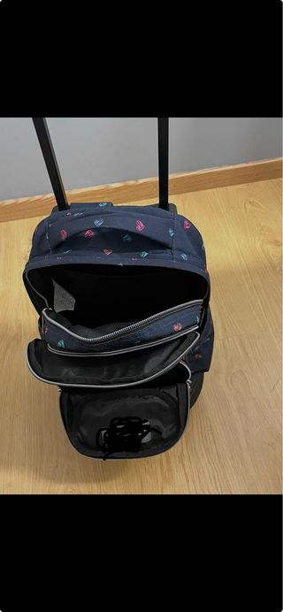 Mochila Totto con ruedas y estampado de corazones