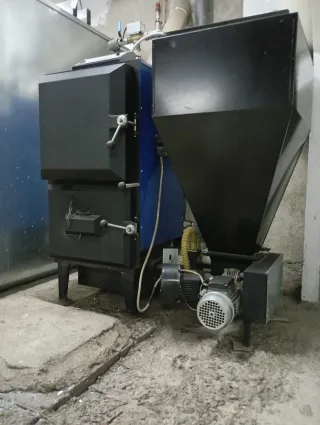 Caldera DOOEL Hueso Aceituna Pellet Cáscara Astill