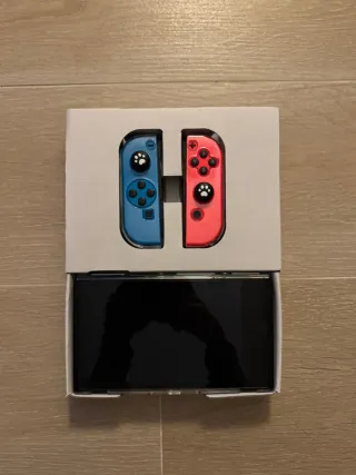 Nintendo Switch OLED + Accesorios + Funda