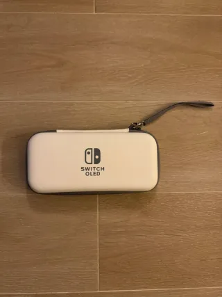 Nintendo Switch OLED + Accesorios + Funda