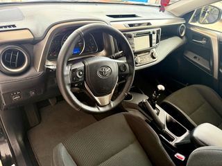 Toyota RAV4 2015