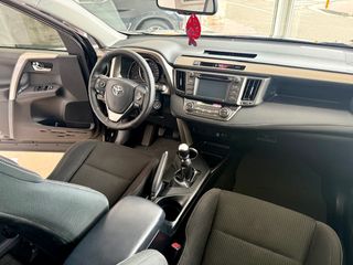 Toyota RAV4 2015