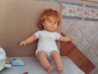 Muñeco Baby Feber con albornoz original