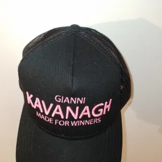 Boné Gianni Kavanagh Preto Rosa