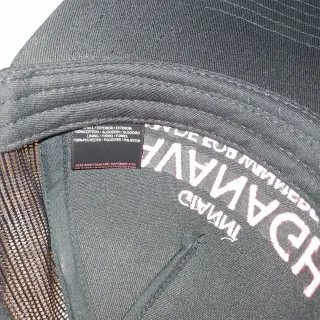 Boné Gianni Kavanagh Preto Rosa