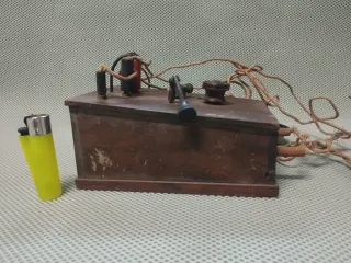 Antigua radio de galena