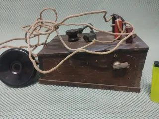 Antigua radio de galena