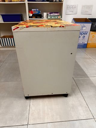 Mesa de escritorio collage papel y madera