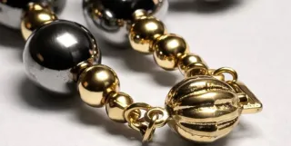 Collana Lunga Vintage 74cm Nera e Oro