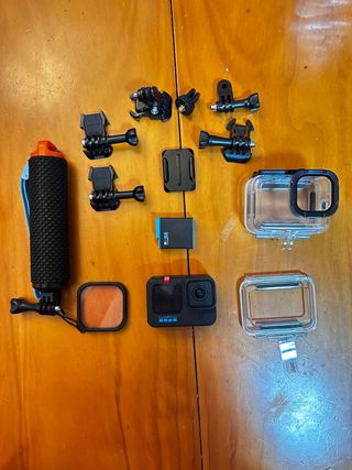 GoPro Hero 10 Black + Accesorios
