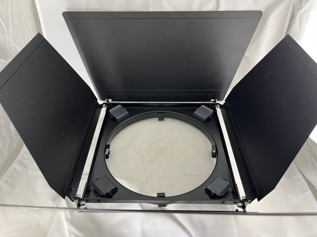 Barndoor Bowens de 4 hojas para flash Maxilite