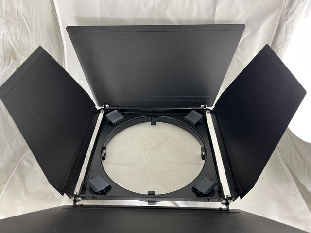 Barndoor Bowens de 4 hojas para flash Maxilite