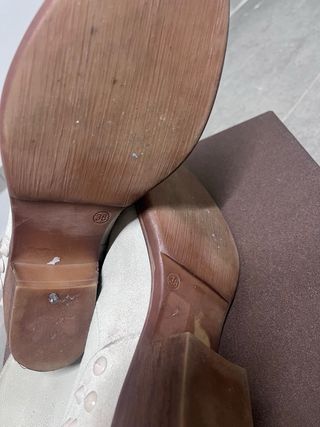 Botines piel serraje Minelli beige.