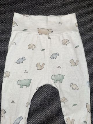 Pantalones de bebé con estampado de animales