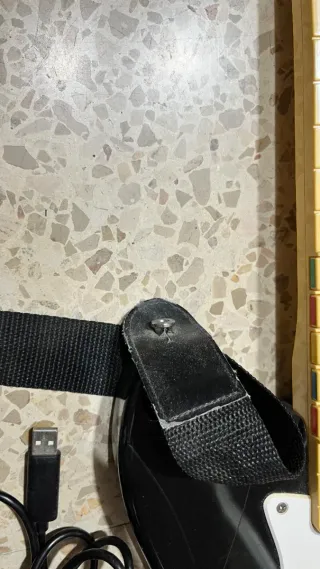 Guitarra alámbrica Fender Stratocaster de Harmonix