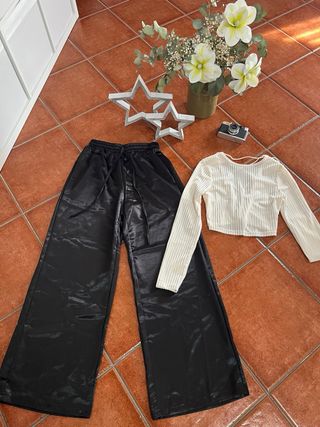 Conjunto pantalón ancho y top talla S.