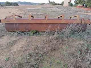 Rulo agrícola 4 metros liso con ruedas.