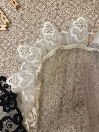 Mantilla y delantal novia alicantina