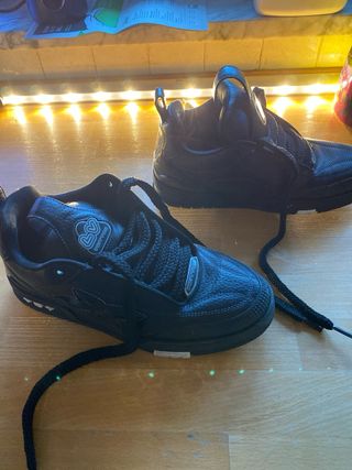 Scarpe Louis Vuitton Skate nere con scatola