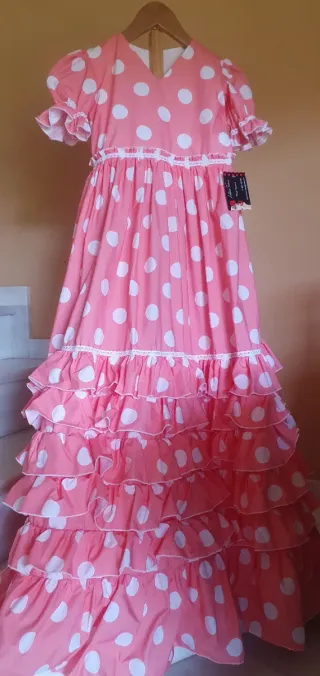 Traje de flamenca salmon lunares blancos