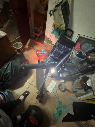 Patinete eléctrico gris